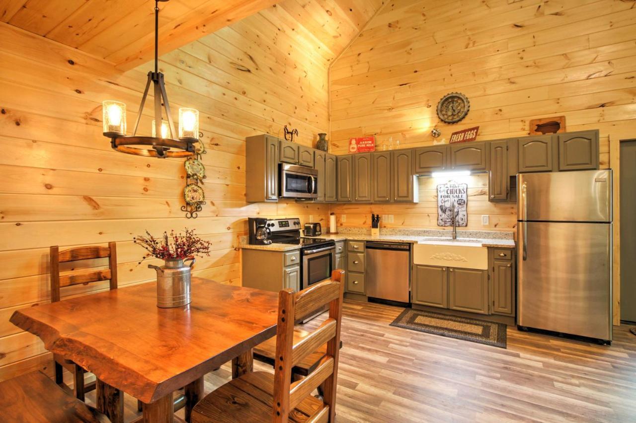 Gatlinburg Cabin With Hot Tub 5 Mi To Downtown Экстерьер фото